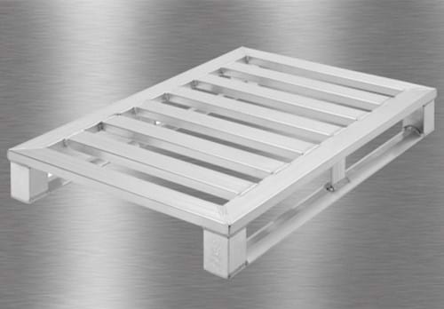 Aluminium pallet with two skids open top deck